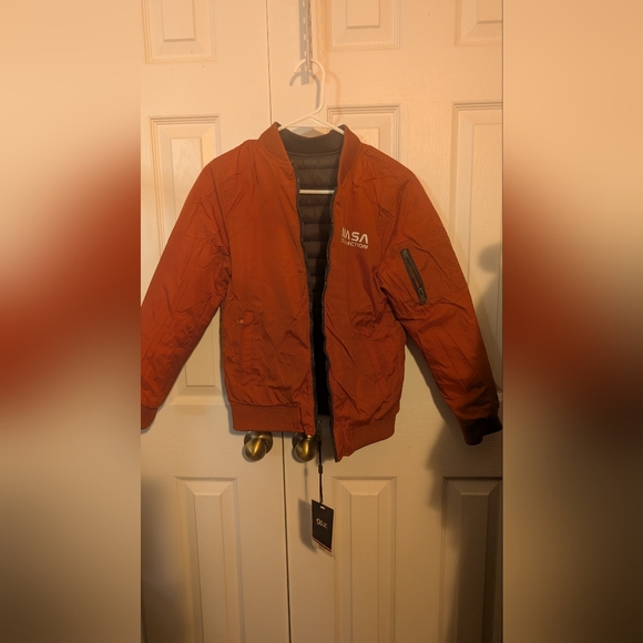 Qi Kids Black Puffer Jacket - Picture 6 of 10